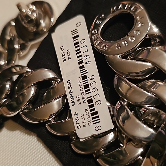 NWT Marc Jacobs  turnlock bracelet silver 7-7.5" ($128)(🎁free surprise gift) - Picture 4 of 4